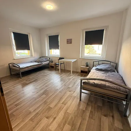 5 Monteure Whg Benkendorfer Str 21 Halle (Saale)